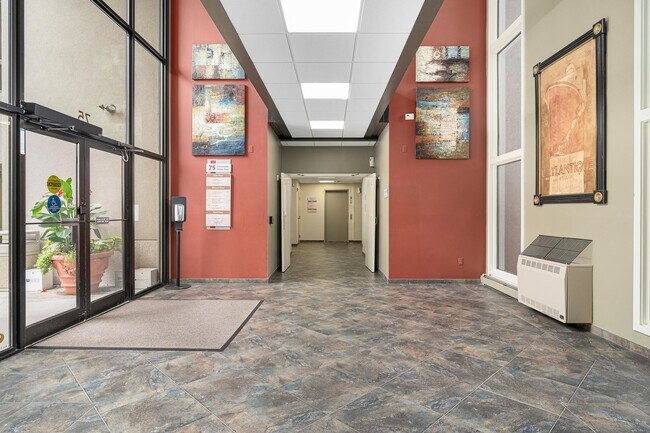 More details for 105 Sockanosset Cross Rd, Cranston, RI - Office, Office/Retail for Lease