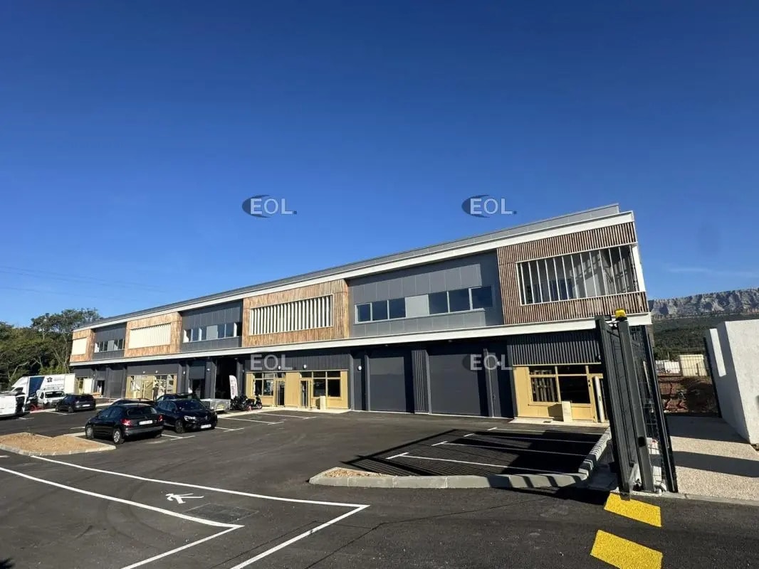 Flex in Rousset for lease Building Photo- Image 1 of 6