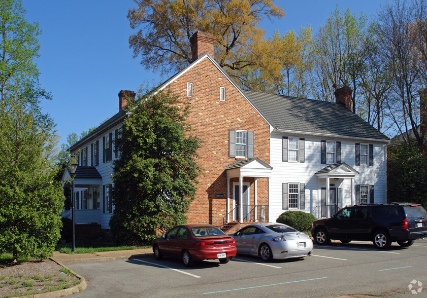 713 N Courthouse Rd, Richmond, VA à louer - Photo du bâtiment - Image 3 de 4