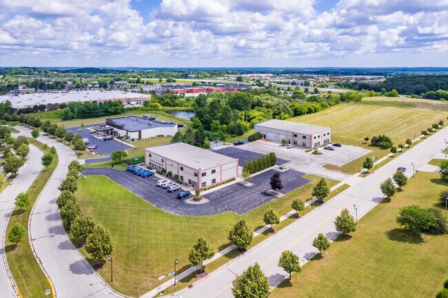 More details for 1530 Corporate Center Dr, West Bend, WI - Office for Lease