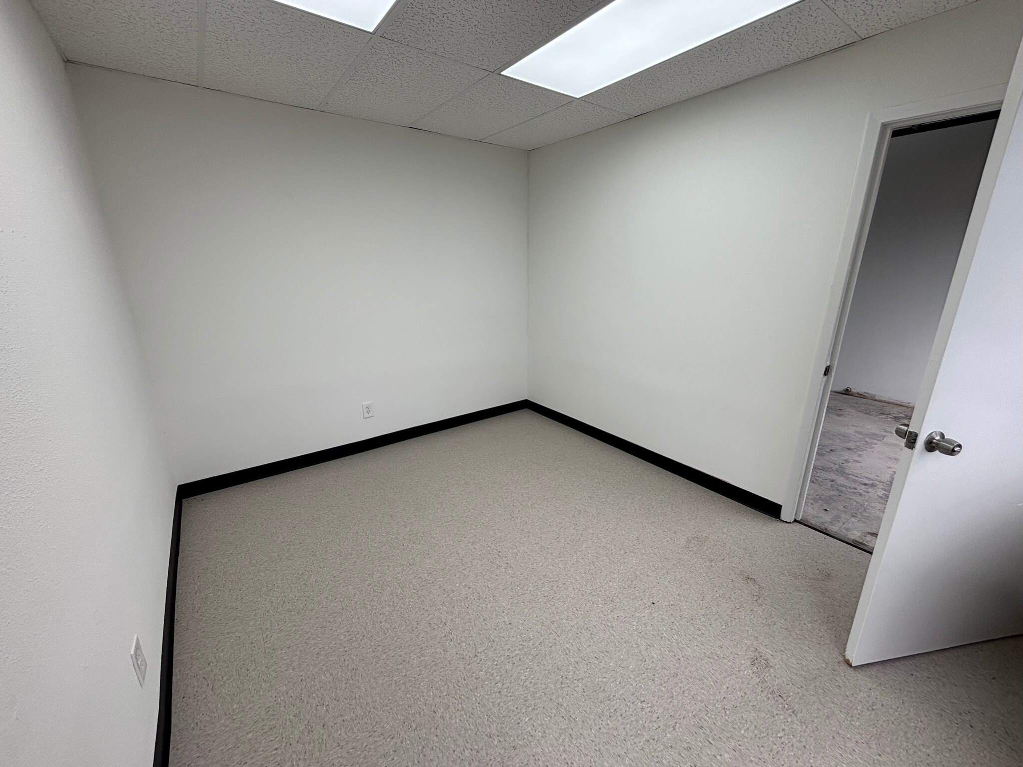 6104-6122 Evergreen St, Houston, TX à louer Photo intérieure- Image 1 de 2