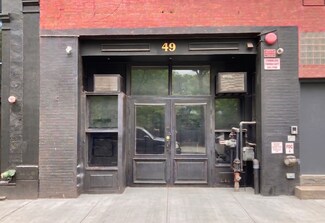 Plus de détails pour 49 Monroe St, New York, NY - Commerce de détail à louer