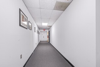 2 Meridian Rd, Eatontown, NJ for lease Interior Photo- Image 2 of 13