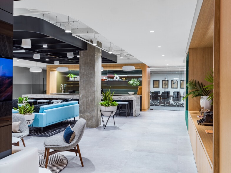 1101 Pennsylvania Ave NW, Washington, DC for lease - Building Photo - Image 2 of 12