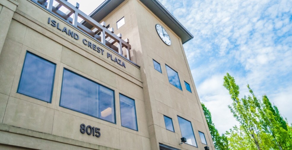 8015 SE 28th St, Mercer Island, WA à louer - Photo du bâtiment - Image 2 de 8