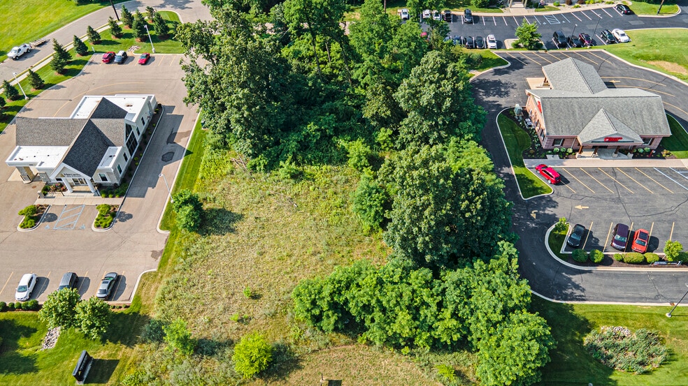 2351 Centre ave, Portage, MI for sale - Building Photo - Image 2 of 6