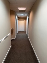 8761 Perimeter Park Blvd, Jacksonville, FL for lease Interior Photo- Image 2 of 7
