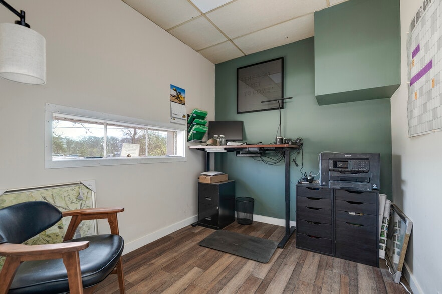 807 S Fillmore Ave, Kirkwood, MO à louer - Photo du bâtiment - Image 3 de 7