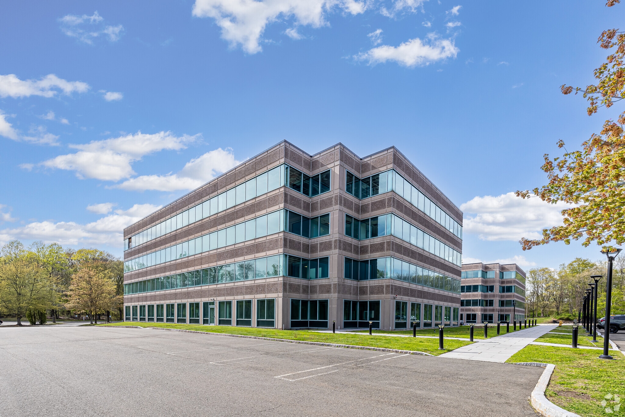 440 Wheelers Farms Rd, Milford, CT for lease Primary Photo- Image 1 of 33