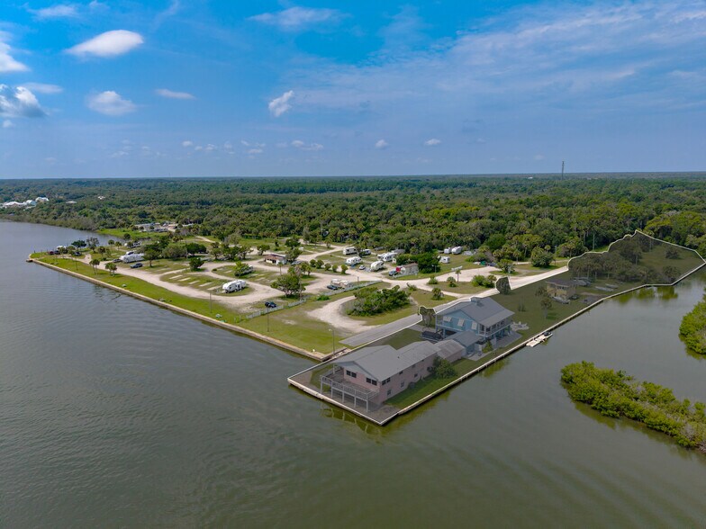 298 H H Burch Rd, Oak Hill, FL à vendre - Autre - Image 2 de 10