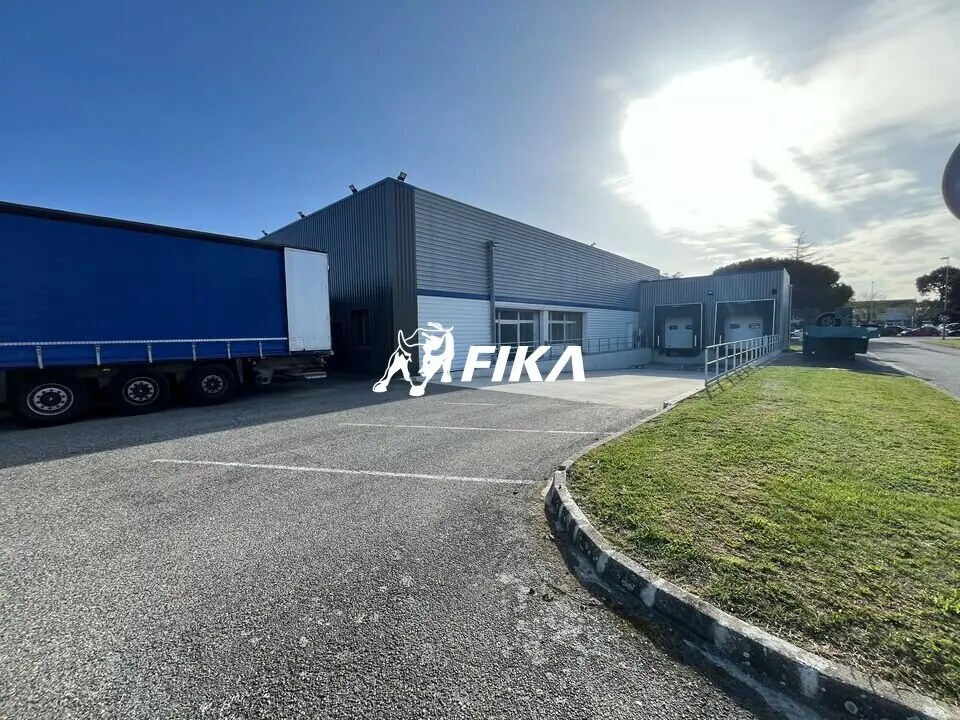 Flex in Toulouse for sale Building Photo- Image 1 of 12
