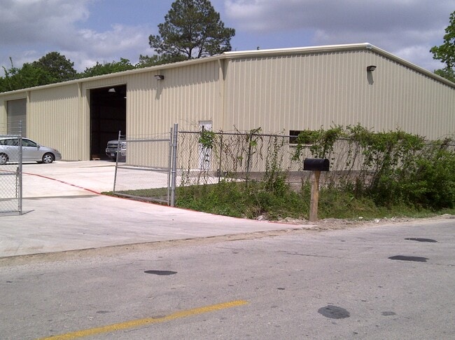 More details for 11455 Brooklyn St, Houston, TX - Industrial for Lease
