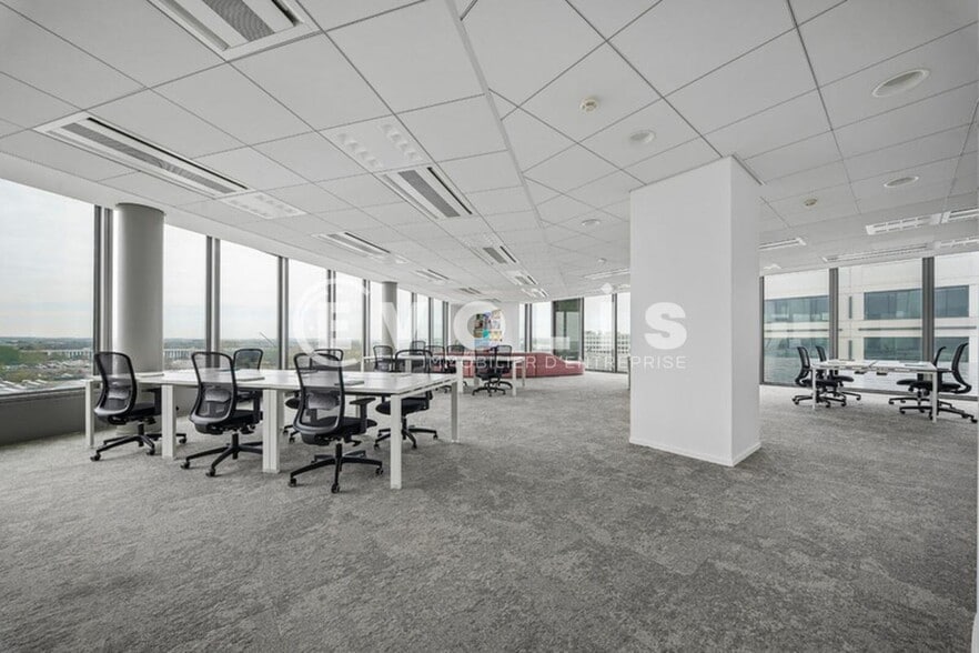 40-48 Rue D'Arcueil, Rungis for lease - Building Photo - Image 3 of 10