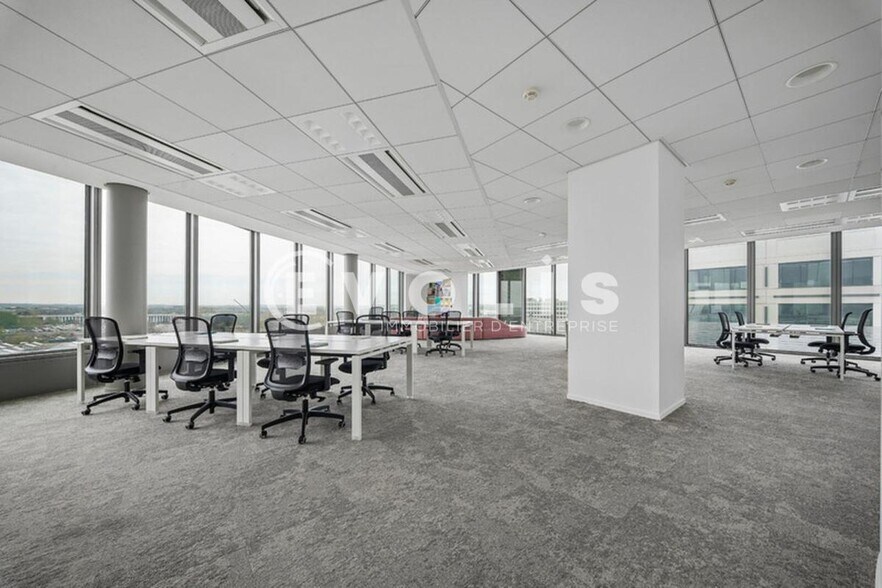 40-48 Rue D'Arcueil, Rungis à louer - Photo du bâtiment - Image 3 de 10