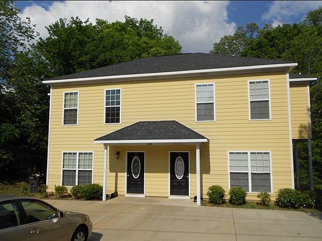 Duplexes in Phenix City portfolio of 2 properties for sale on LoopNet.ca Primary Photo- Image 1 of 10