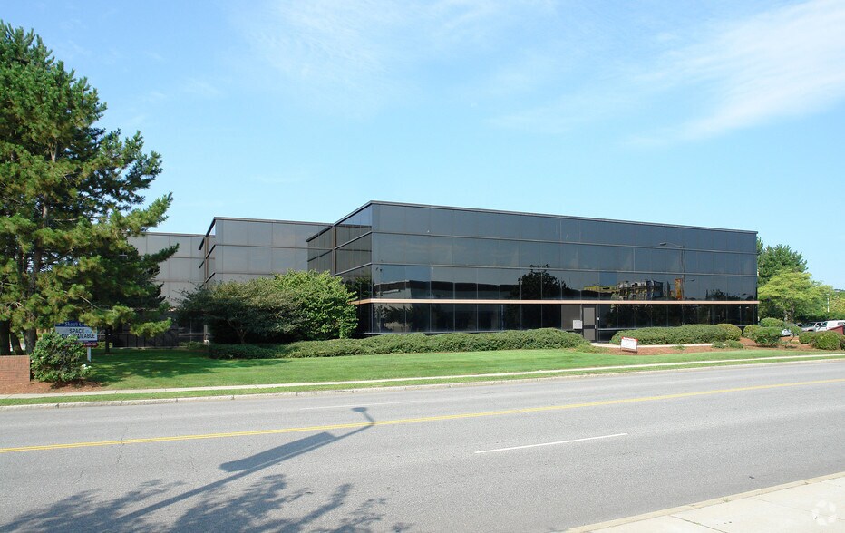 5 Shaws Cv, New London, CT à louer - Photo du bâtiment - Image 2 de 3