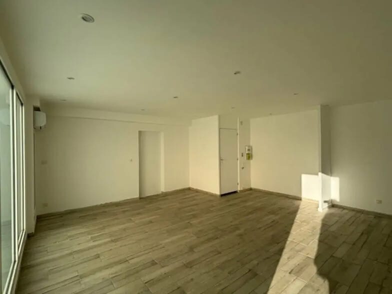 Commerce de détail dans Fos-sur-Mer à louer - Photo intérieure - Image 3 de 5