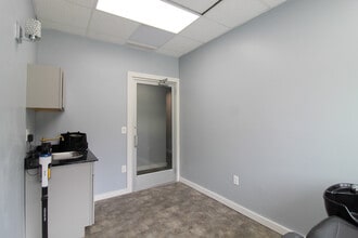 27621 Warren Rd, Garden City, MI for lease Interior Photo- Image 2 of 2