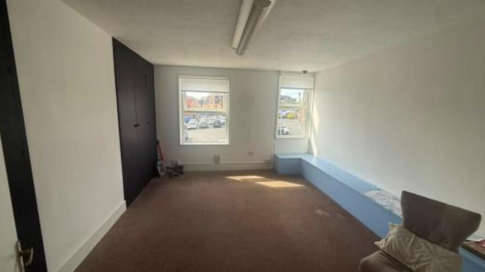 12 Gillibrand St, Chorley for lease - Interior Photo - Image 3 of 5