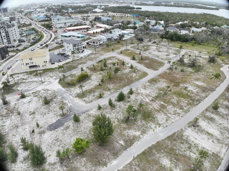 2945 Estero Blvd, Fort Myers Beach, FL for sale - Matterport Community - Image 3 of 25