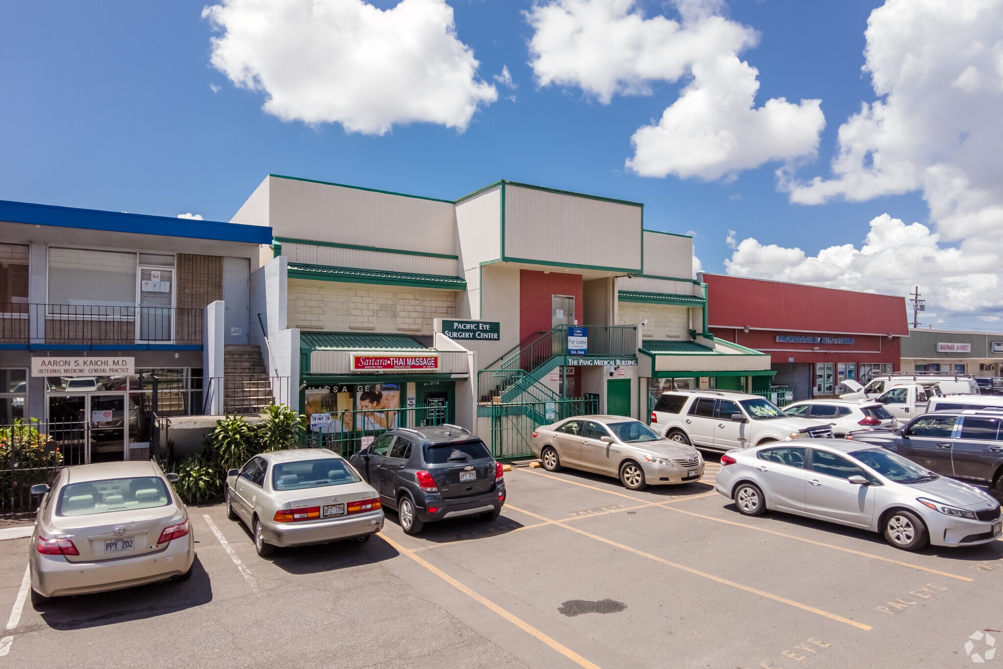 94-871 Farrington Hwy, Waipahu, HI for lease Primary Photo- Image 1 of 10