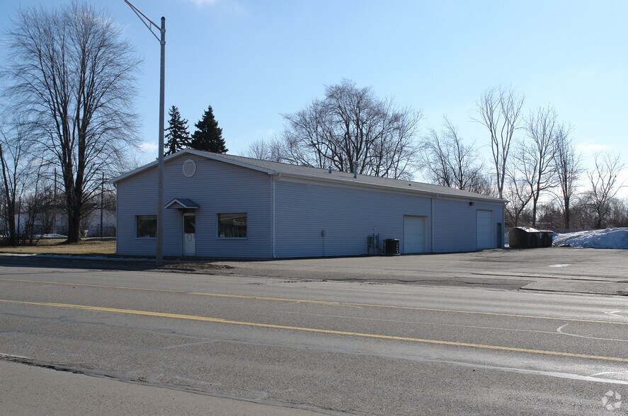 6071 S Martin Luther King Jr Blvd, Lansing, MI for sale - Primary Photo - Image 1 of 4