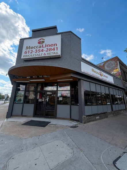 2500 Central Ave NE, Minneapolis, MN for sale - Building Photo - Image 2 of 4