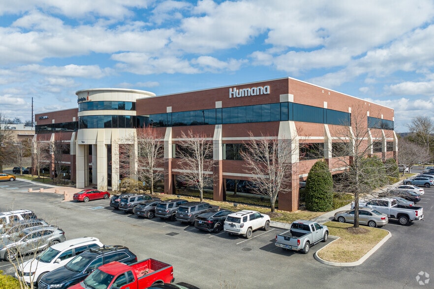 2095 Lakeside Centre Way, Knoxville, TN for lease - Building Photo - Image 2 of 25