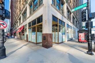 223 W Jackson Blvd, Chicago, IL for lease Building Photo- Image 2 of 10