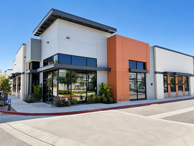 Plus de détails pour 865 Cochran St, Simi Valley, CA - Industriel à vendre