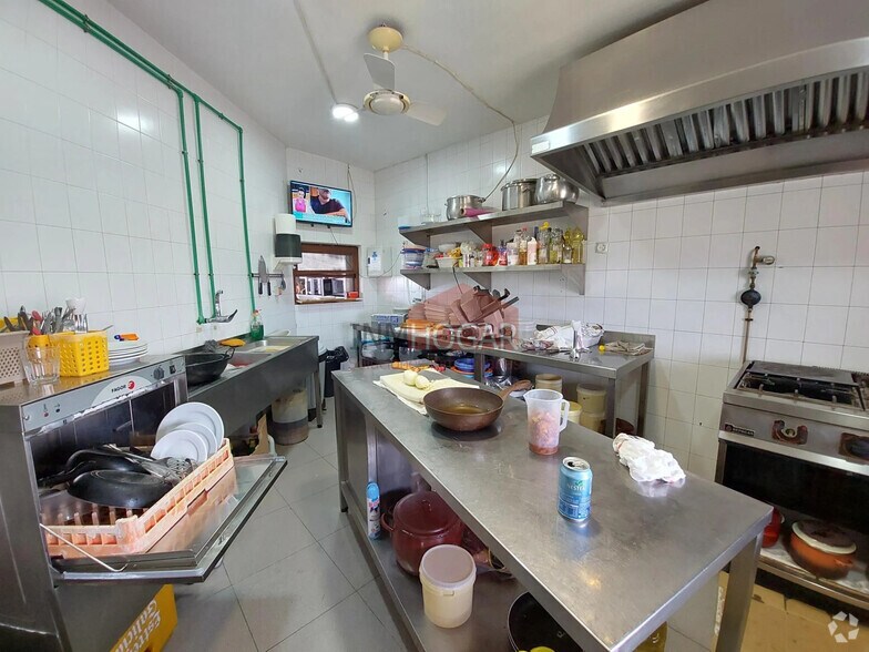 Retail in Adanero, Ávila for sale - Interior Photo - Image 3 of 5