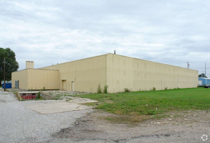 121 E Tutt St, South Bend, IN à louer - Photo du bâtiment - Image 2 de 15