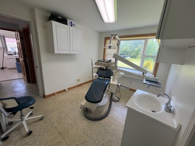 4931 Southwestern Blvd, Hamburg, NY for sale - Building Photo - Image 2 of 11