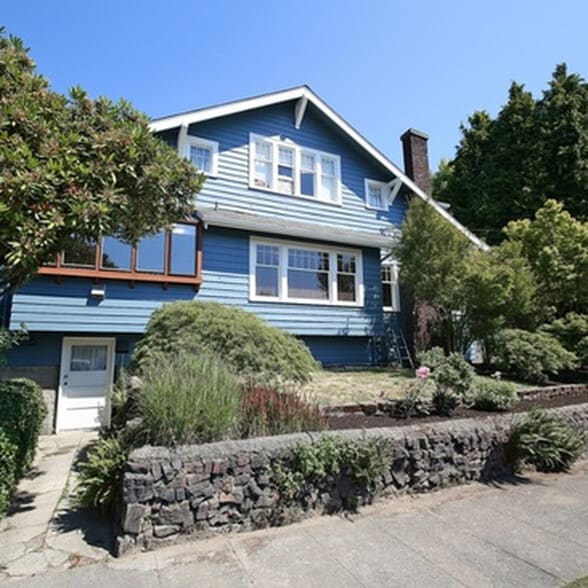 1302 N 49th St, Seattle, WA for sale - Building Photo - Image 2 of 33