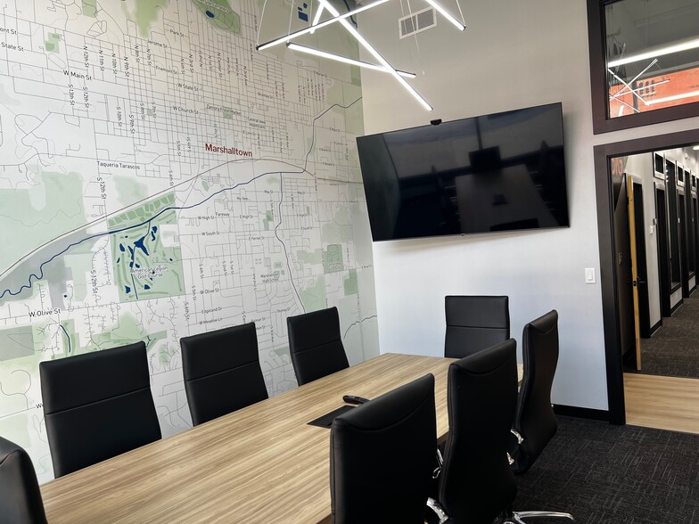 119 E Main St, Marshalltown, IA for lease - Interior Photo - Image 2 of 5