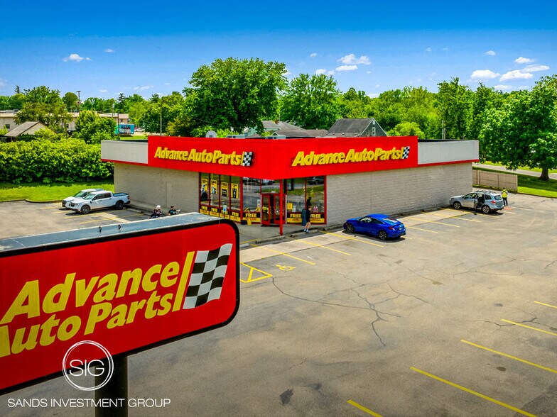 667 E Main St, Jackson, OH à vendre - Photo du bâtiment - Image 1 de 5