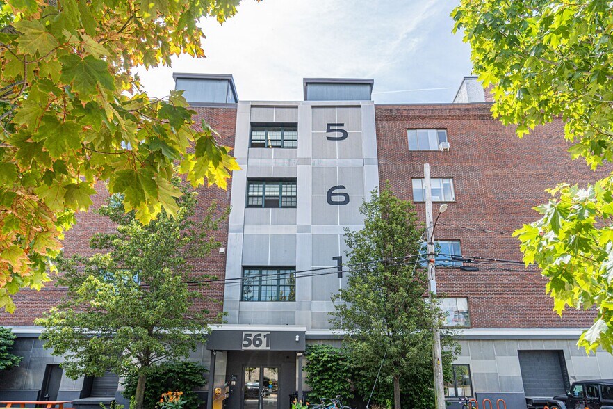 561 Windsor St, Somerville, MA à louer - Photo du bâtiment - Image 2 de 8