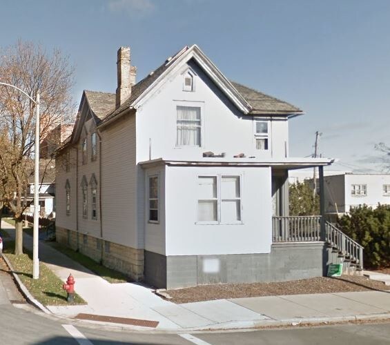 Mini Marquette Block portefeuille de 5 propriétés à vendre sur LoopNet.ca - Photo principale - Image 2 de 4