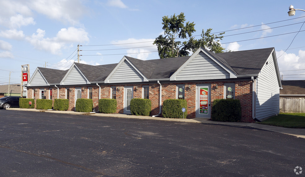 8823 Madison Ave, Indianapolis, IN à vendre - Photo principale - Image 1 de 1