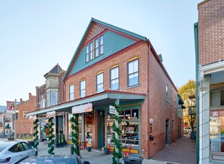 Plus de détails pour 214 E 1st St, Hermann, MO - Commerce de détail à vendre