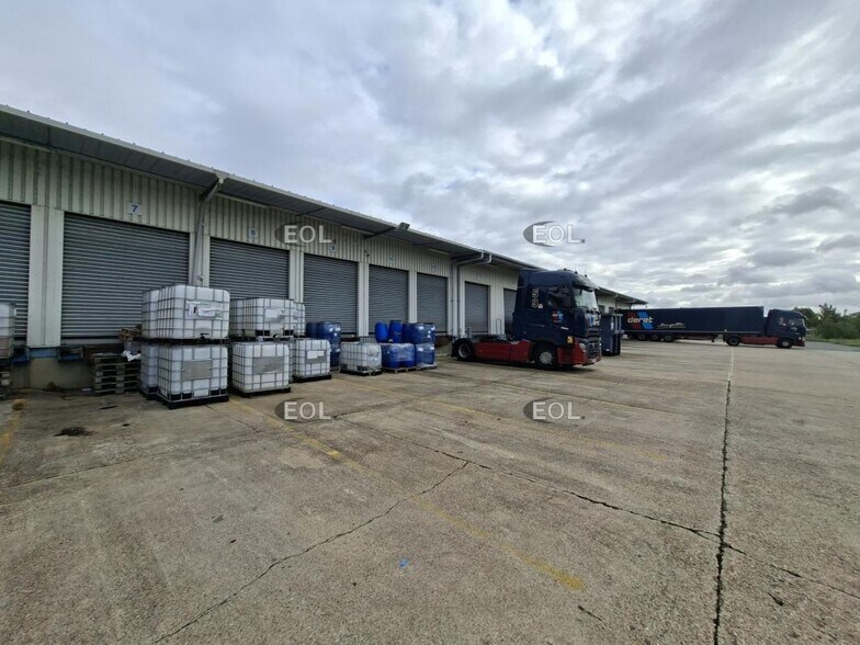 1459 Route D'Ormes, Saran à louer - Photo du bâtiment - Image 2 de 15