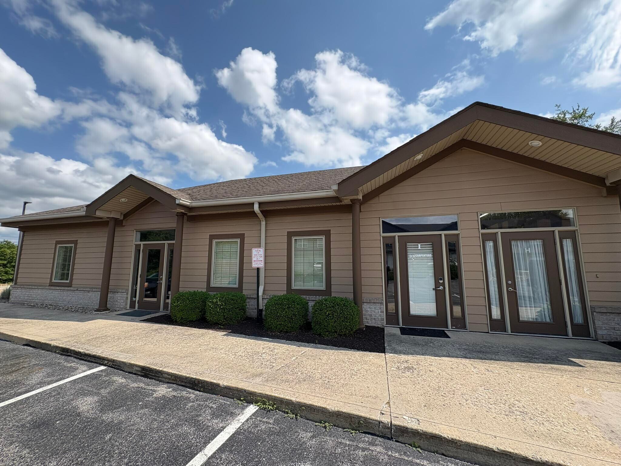 7127 Homestead Rd, Fort Wayne, IN à vendre Photo du bâtiment- Image 1 de 1