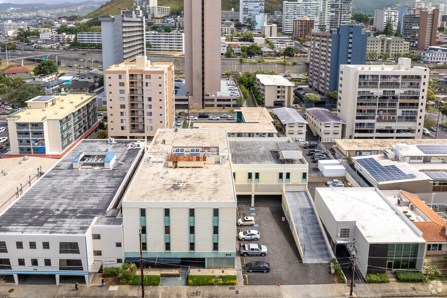 848 S Beretania St, Honolulu, HI for lease - Building Photo - Image 2 of 16