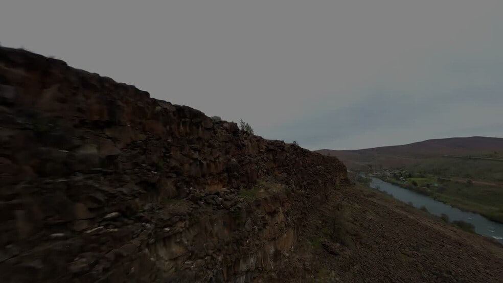 George Jackson Road, Maupin, OR à vendre - Vidéo sur l’inscription commerciale - Image 2 de 5