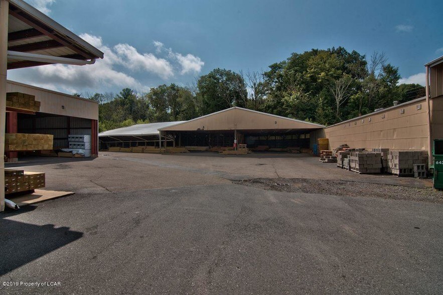 541 State Route 93, Sugarloaf, PA à vendre - Photo du bâtiment - Image 3 de 73