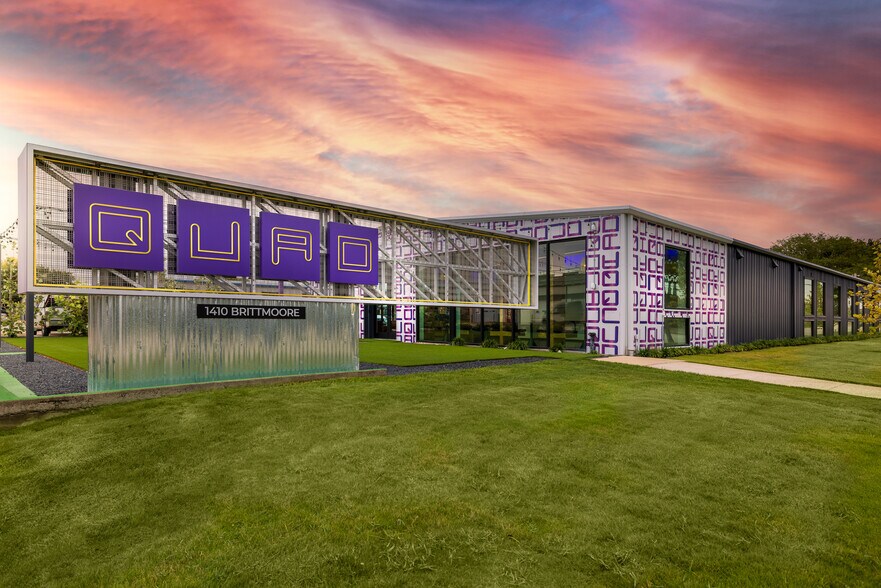 1410 Brittmoore Rd, Houston, TX à louer - Photo du bâtiment - Image 1 de 13