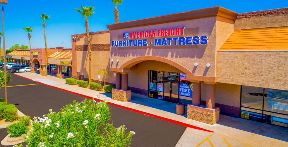 4410-4446 E University Dr, Mesa, AZ à louer - Photo du bâtiment - Image 2 de 7