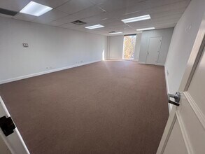 138 Park Ave, Winder, GA for lease Interior Photo- Image 2 of 2