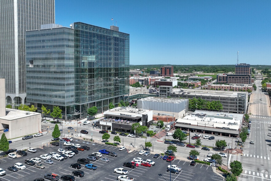 201 E 2nd St, Tulsa, OK for lease - Aerial - Image 2 of 11