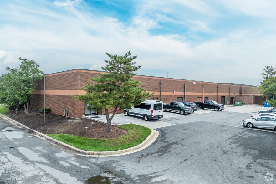 5024 Campbell Blvd, Baltimore, MD à louer - Photo du bâtiment - Image 3 de 4